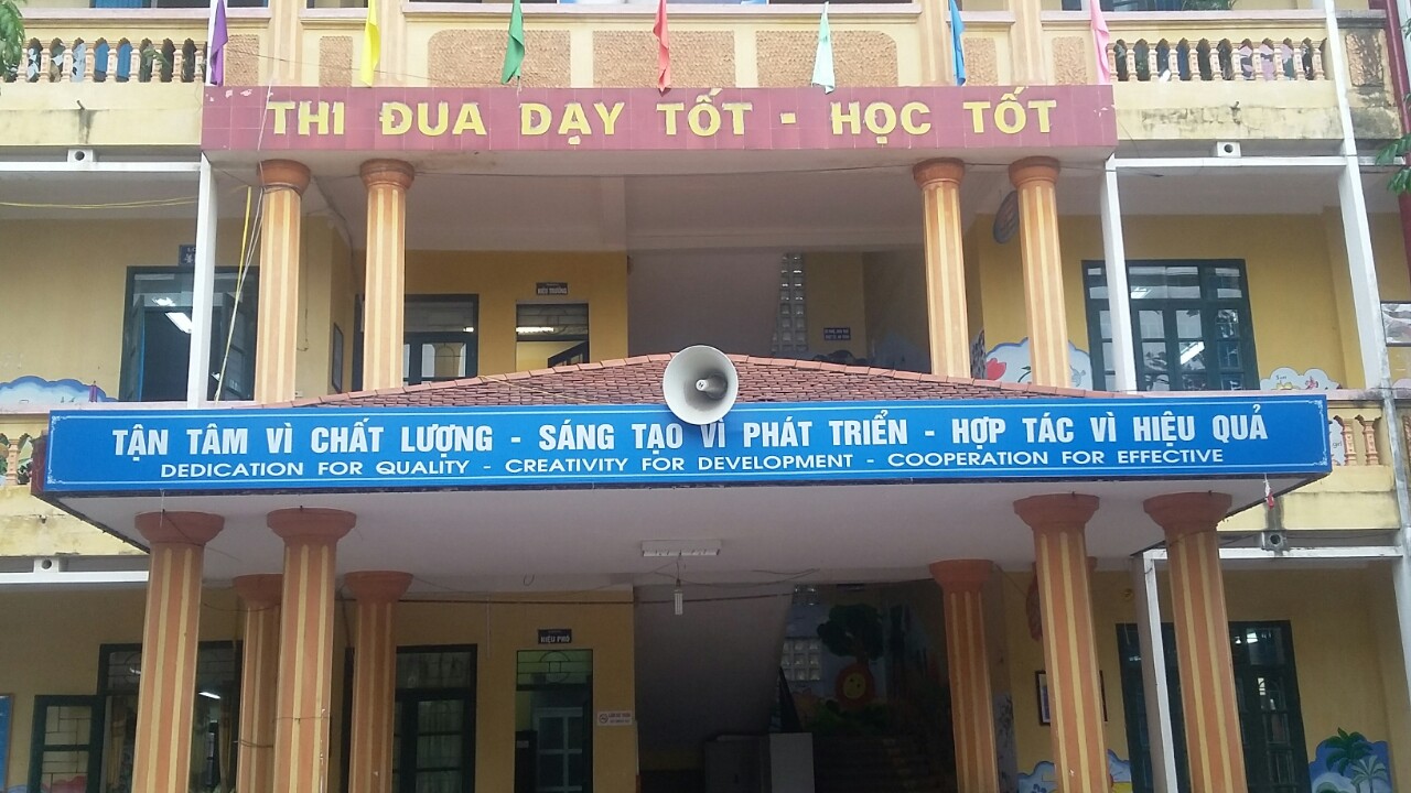 “Lòng tin giáo dục trôi theo 231 cái tát”